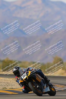 media/Dec-17-2022-SoCal Trackdays (Sat) [[224abd9271]]/Turn 7 Set 2 (1140am)/